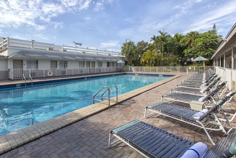 Days Inn by Wyndham Miami Airport North