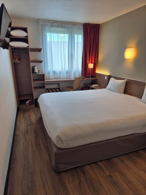 CAMPANILE PARIS 12 - Bercy Village