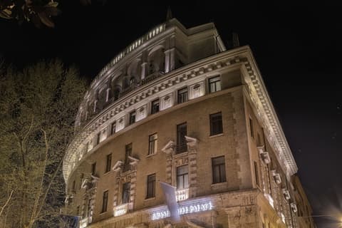 Grand Hotel Palace, Exterior