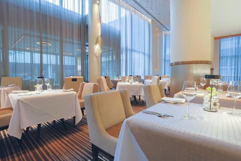 InterContinental Johannesburg O.R Tambo Airport by IHG, Restaurant