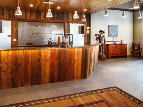 49'er Inn & Suites