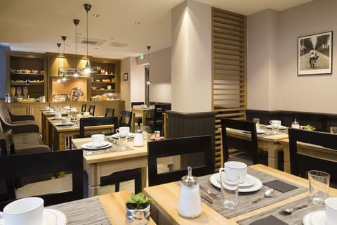 Hotel Albert 1er Paris Lafayette, Breakfast area