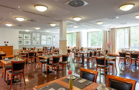 Leonardo Hotel Berlin KU'DAMM, Breakfast area