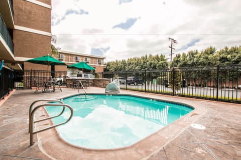 Quality Inn & Suites Anaheim Maingate