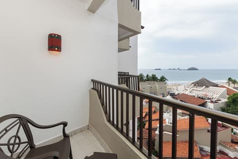 Tesoro Ixtapa All Inclusive