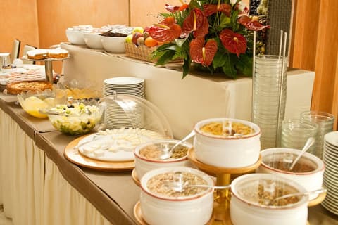 Hotel Giberti & SPA, Food court