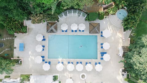 Fairmont Royal Pavilion