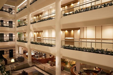 Mediterranean Beach Hotel, Lobby