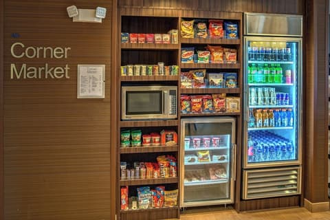 Fairfield Inn & Suites by Marriott Near Universal Orlando