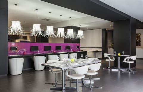 Hotel ILUNION Bel Art, Restaurant