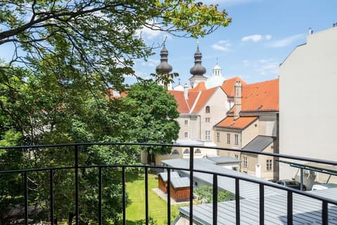 The Levante Rathaus Apartments