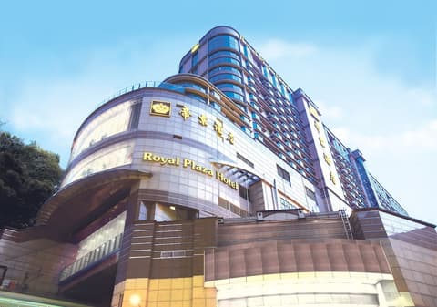 Royal Plaza Hotel