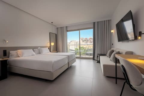 HM Jaime III Hotel, Room