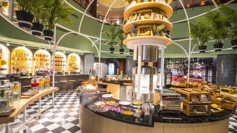 Dusit Thani Dubai, Breakfast area