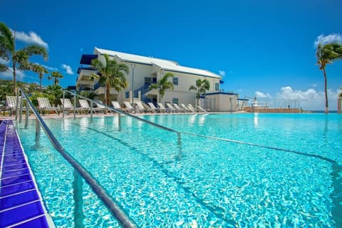 Hilton Vacation Club Flamingo Beach St. Maarten, Pool
