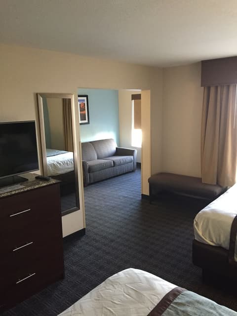 Best Western Plus Gateway Inn & Suites, Room