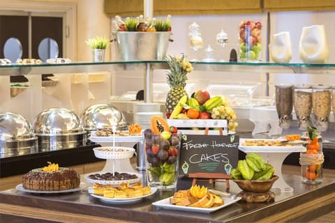 Courtyard by Marriott Rome Central Park, Breakfast area