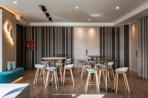 Hotel Cádiz Paseo del Mar Affiliated by Meliá