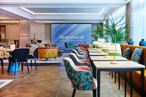 Hesperia Sevilla, Lobby lounge