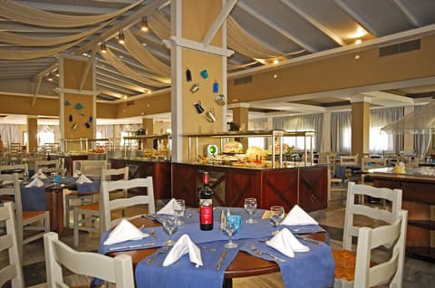 Kipriotis Village Resort - All Inclusive, Restaurant