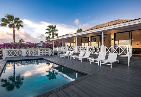 Papagayo Beach Resort