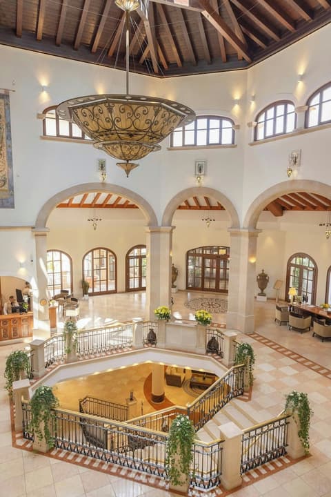 The St. Regis Mardavall Mallorca Resort