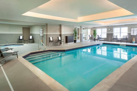 Cambridge Suites Mississauga