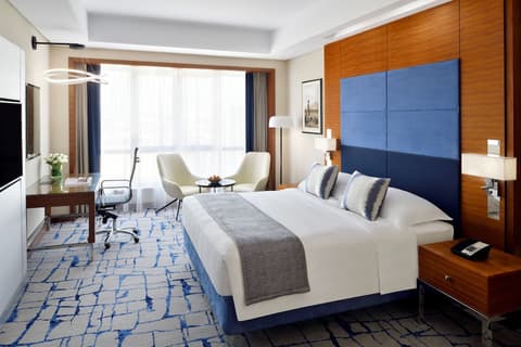 Mövenpick Hotel & Apartments Bur Dubai, Room