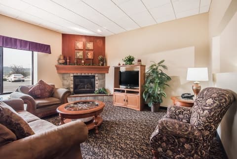 Elevation Inn & Suites, Trademark Collection by Wyndham