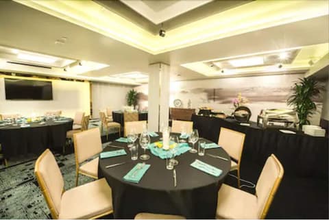 Hotel Fusion, Meeting facility