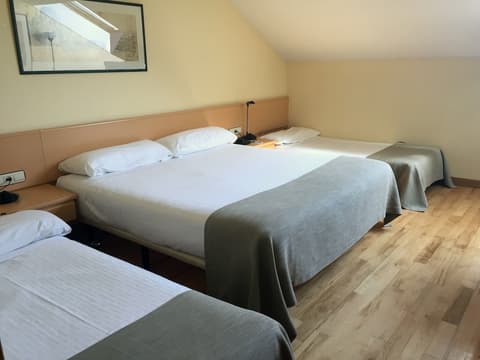 Hotel AR Parquesur