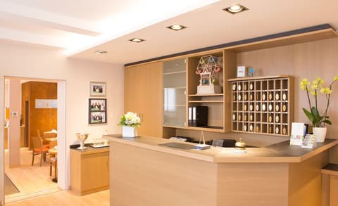 Ambient Hotel Am Europakanal, Interior entrance