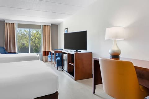 Comfort Inn & Suites Orlando North