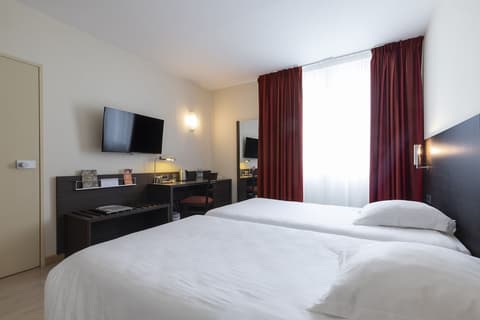 Oceania Brest Centre, Room