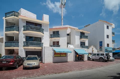 Hotel Imperial Laguna Faranda