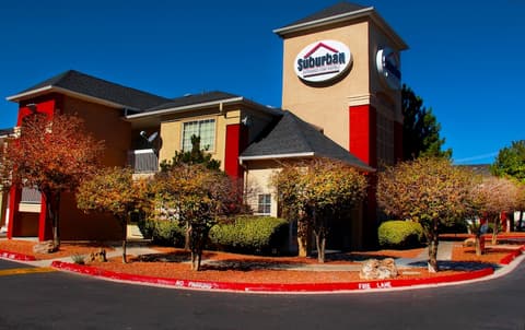 Suburban Studios Albuquerque Uptown, Front of property
