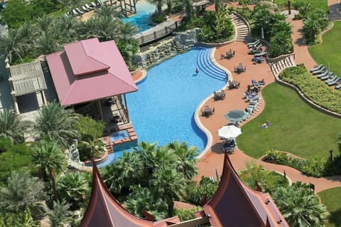 Gulf Hotel Convention and SPA, Outdoor pool