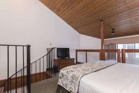 Charltons Banff, Room