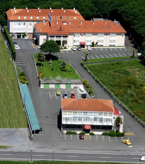 Hotel Castro, Front of property