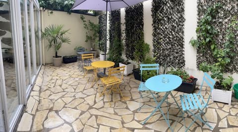 Hotel Lilas Gambetta, Terrace/patio