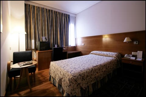 Extremadura Hotel, Room