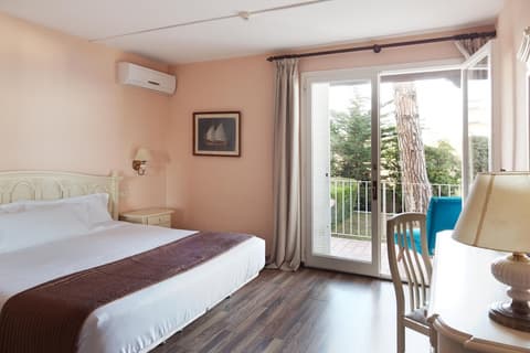 Hotel Roger de Flor Seleqtta