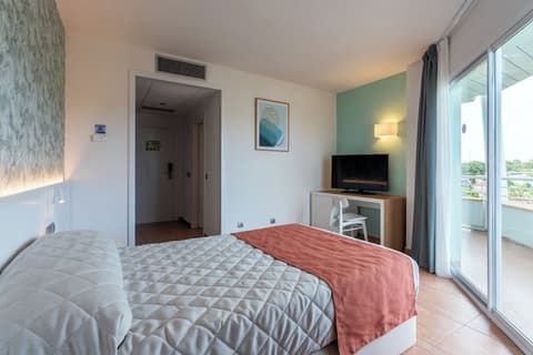 Ponient Pirámide Salou by PortAventura World, Room