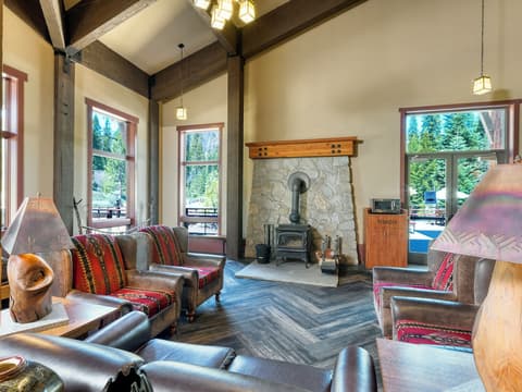 Wuksachi Lodge
