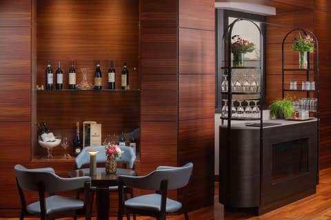 NH Bologna Villanova, Bar (on property)