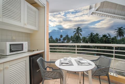 Zenitude Hôtel-Résidences le Salako