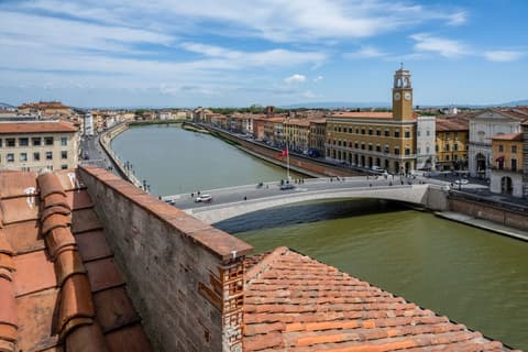 Royal Victoria Hotel, Exterior