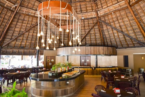 Reef Yucatan Hotel and Convention Center All Inclusive