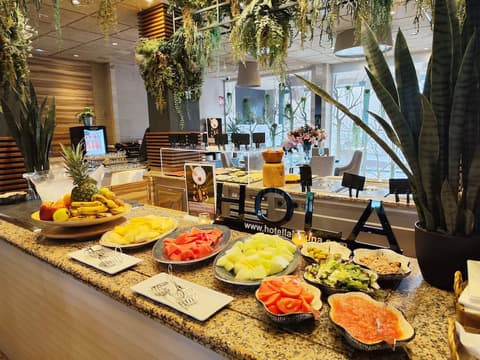 Hotel La Laguna Spa And Golf