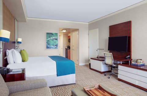 Trump International Beach Resort